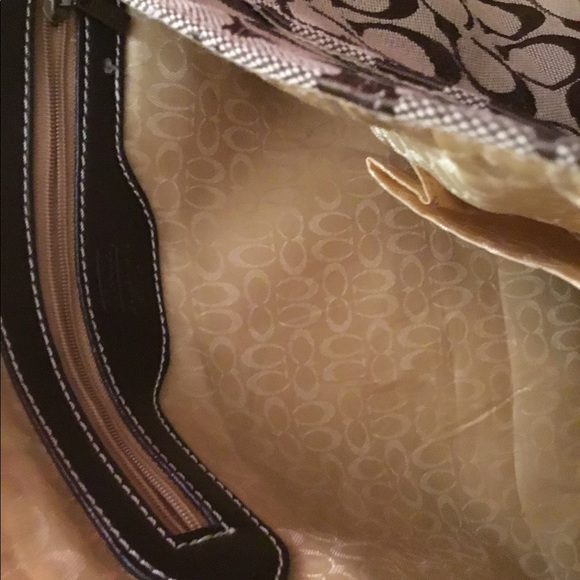 Authentic Coach Signature Laptop Messenger Bag - Picture 8 of 9